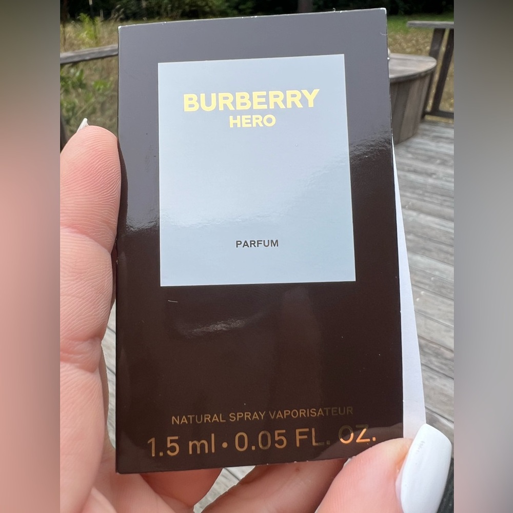 Burberry Hero Parfum Cologne Fragrance sample vial nwt